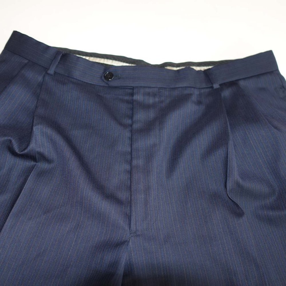 Joseph Abboud Men's 3 Button Suit Size 44 Regular… - image 3